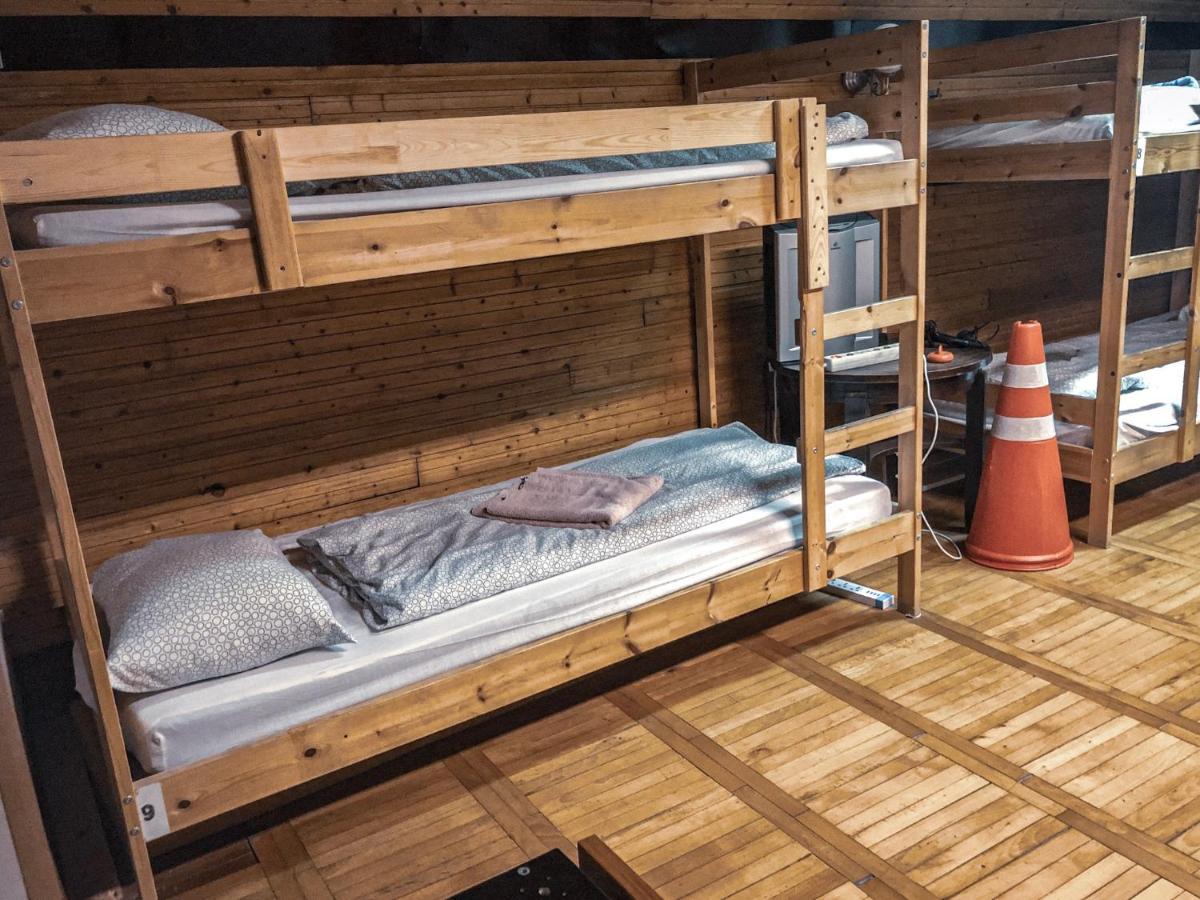 Whole Basement Former Pub For Stag Do, Bachelor House Party Flat Будапеща Екстериор снимка