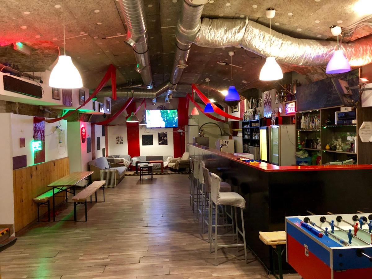 Whole Basement Former Pub For Stag Do, Bachelor House Party Flat Будапеща Екстериор снимка